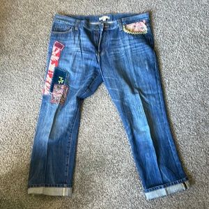 CAbi boho jeans. Cropped. Cuffed. Patches. Sz 12